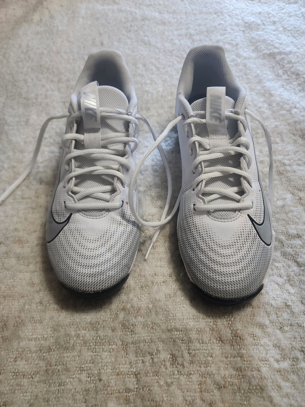 Nike Vapor Low Top Molded Cleats Size 8.5 White Grey Silver Fastflex